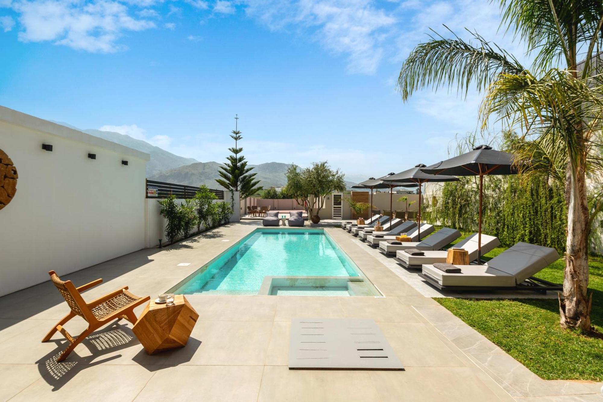 Hypnosis Beachside Villa With Private Heated Pool Jeorjoúpoli Eksteriør bilde